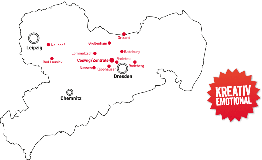 Eine Karte von Sachsen, Deutschland, mit den Großstädten Leipzig, Dresden und Chemnitz sowie mehreren kleineren Städten, die rot markiert sind. Auf einem roten Stern rechts steht in weißer Schrift „KREATIV EMOTIONAL“.